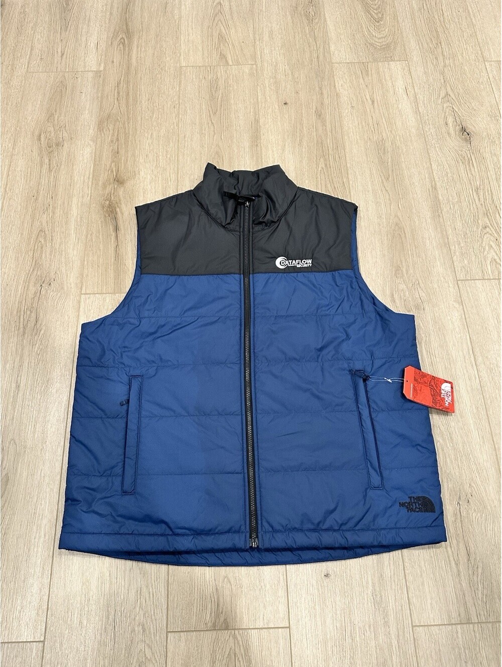 NWT The North Face Everyday Insulated Vest Black Blue Men’s Sz XL Puffer Style